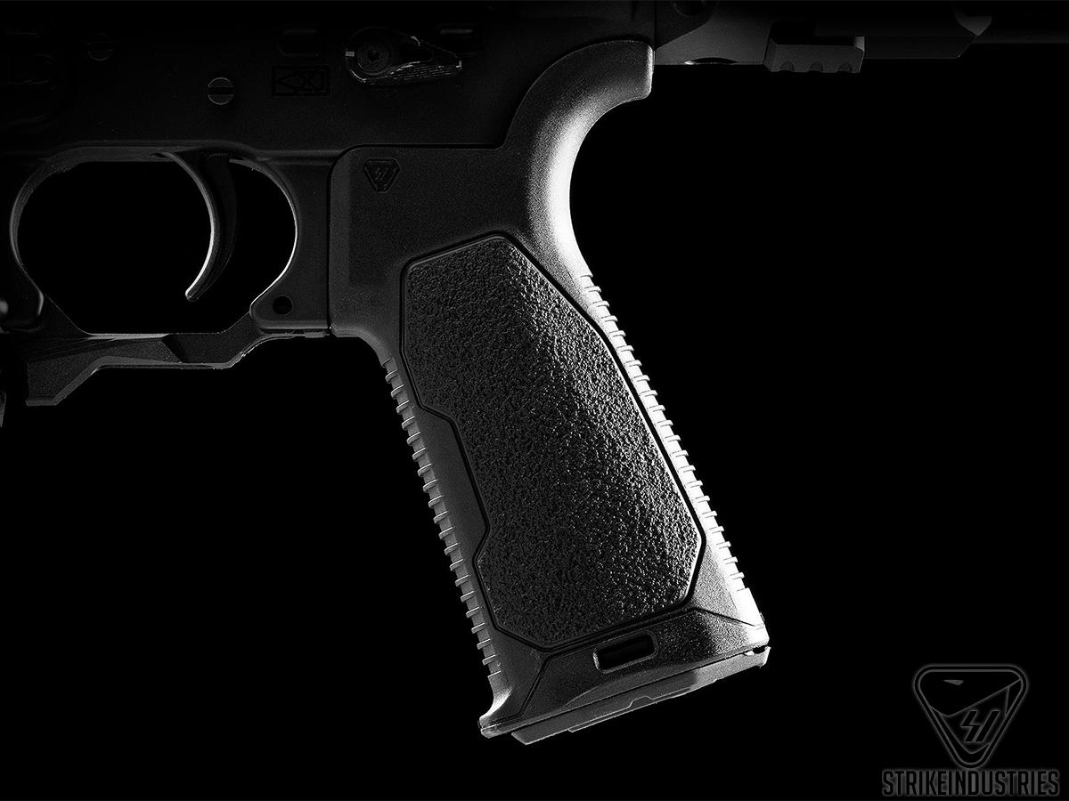 AR Overmolded Enhanced Pistol Grip - BLACK, 20 DEG - Breakthrough Tactics  戰術•陷陣