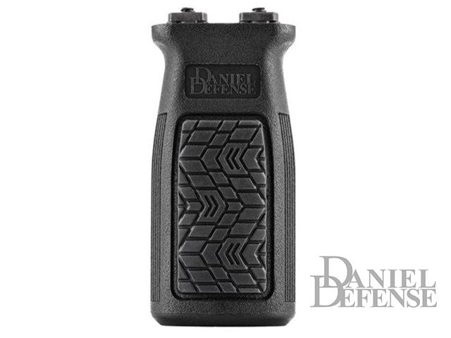 Daniel Defense M-LOK Vertical Foregrip (Color: Black / Standard)