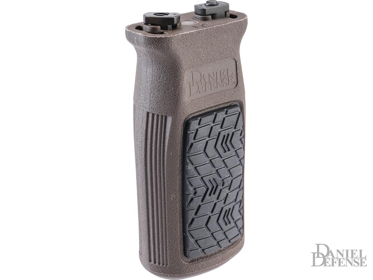 Daniel Defense M-LOK Vertical Foregrip (Color: Mil-Spec Brown / Basic)