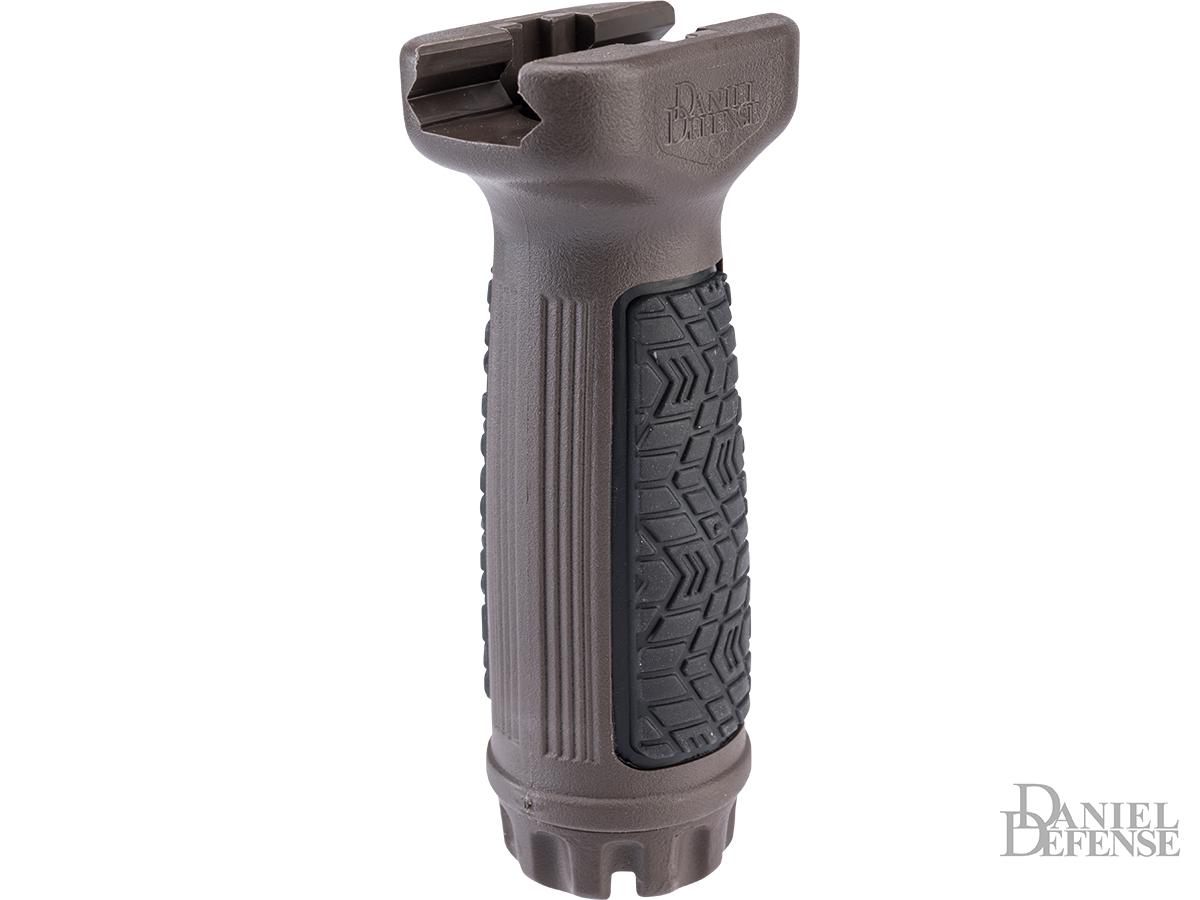 Daniel Defense Picatinny Vertical Foregrip (Color: Mil Spec+ Brown / Basic)