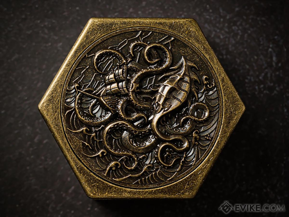 KakapopoTCG Metal Dice Box (Model: Kraken's Nest / Tarnished Brass)