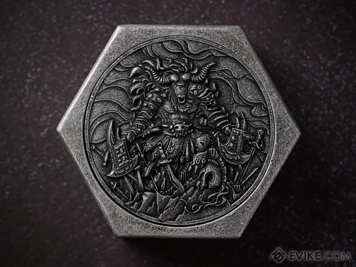 KakapopoTCG Metal Dice Box (Model: Minotaur's Nest / Tarnished Black)