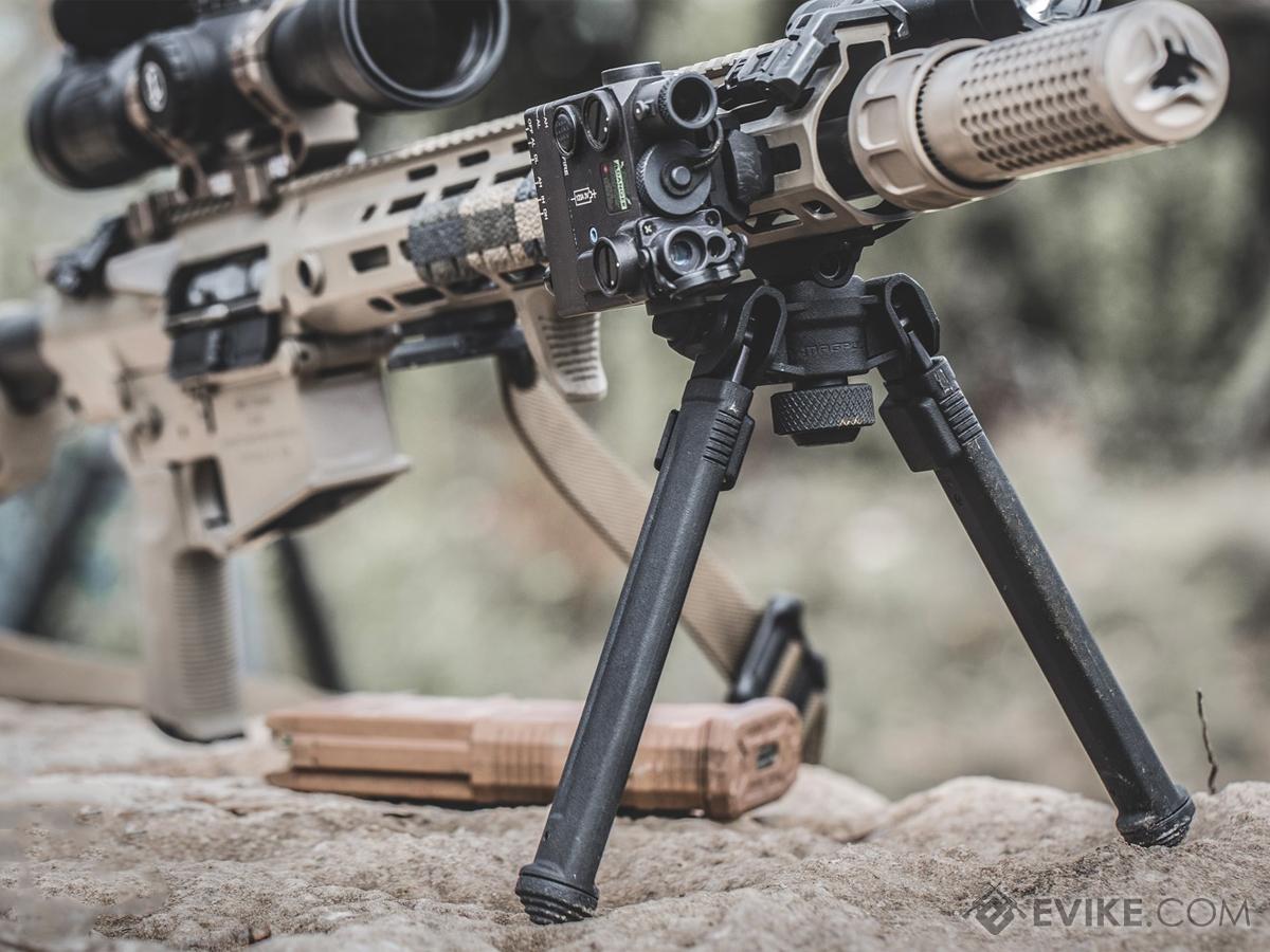 Magpul Folding Bipod (Color: Black / A.R.M.S. 17S), Accessories & Parts ...