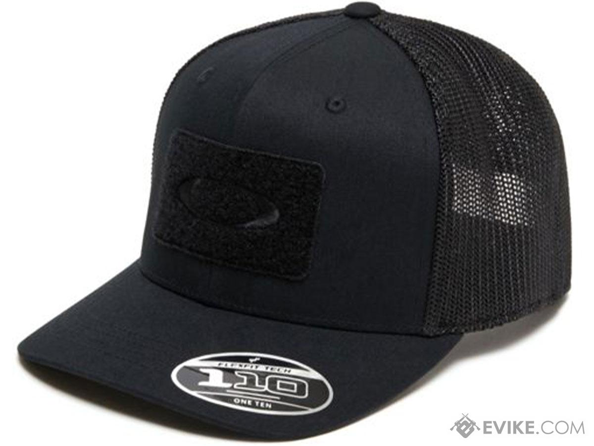 Oakley SI 110 Snapback Cap (Color: Black)