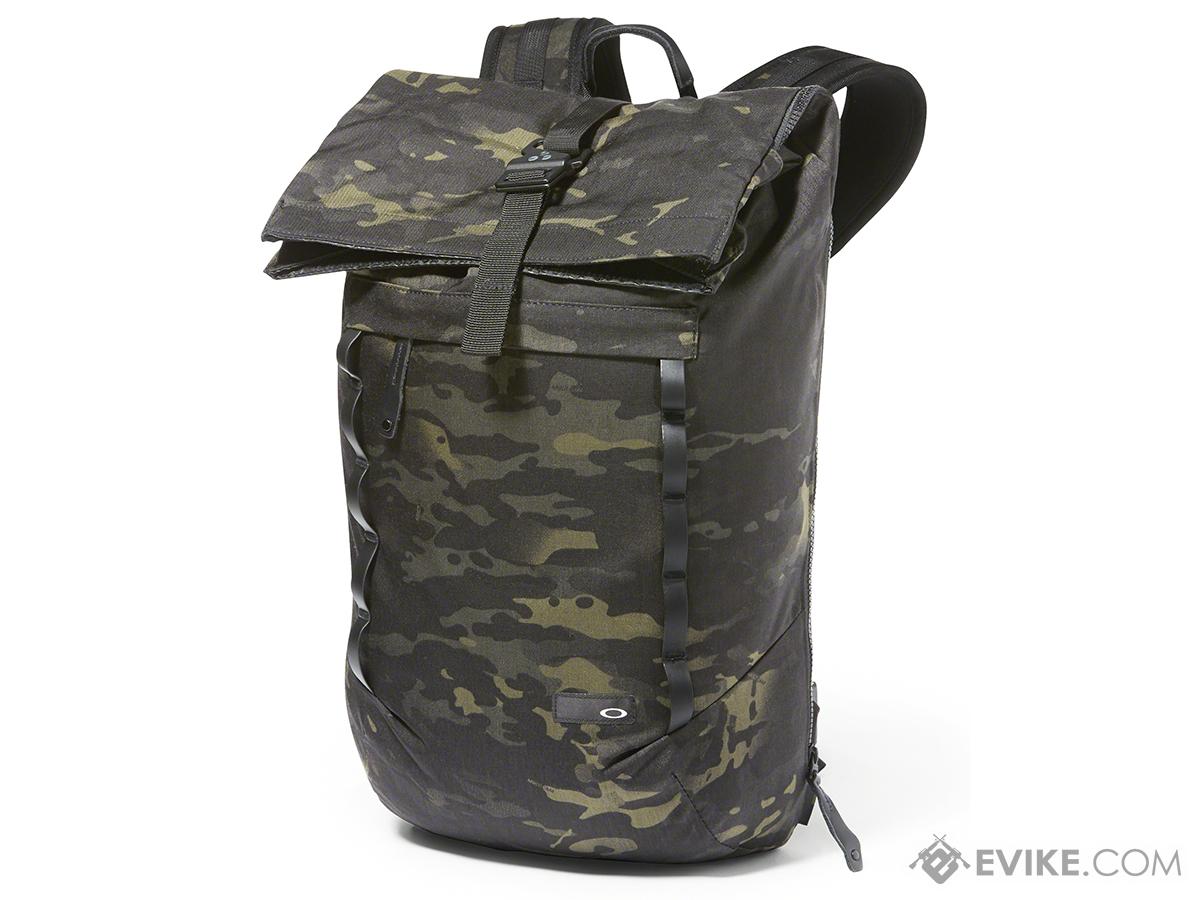 Oakley Voyage 23L Roll Top Backpack (Color: Multicam Black), Tactical ...