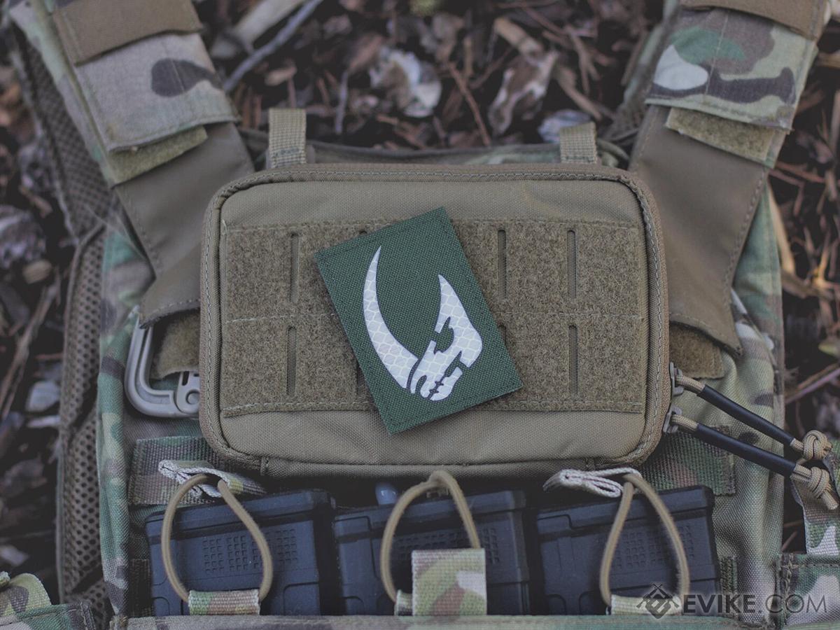 The Overland Portal Mudhorn Patch (Color: OD Green / White Reflective)